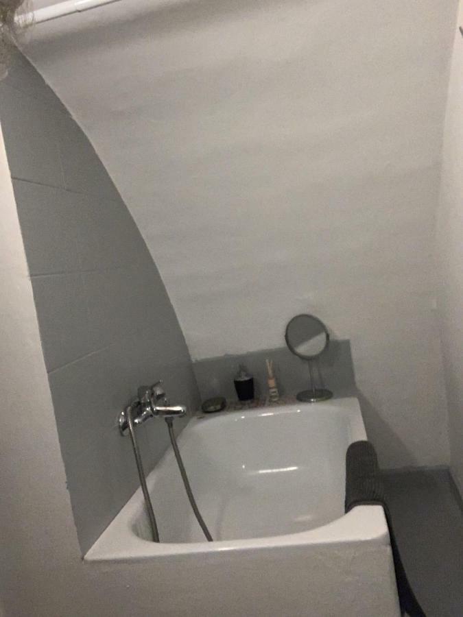 Апартаменти Mini Flat Wifi Барі Екстер'єр фото